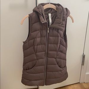 Lululemon Pack it Down grey goose down vest size 4